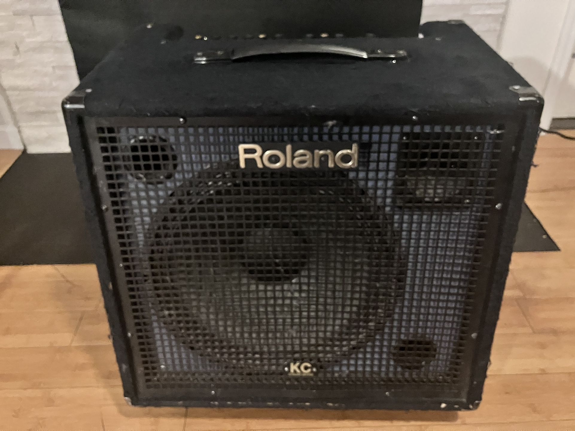 Roland KC 550 Amp 