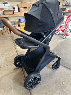 Nuna PIPA Lite RX Infant Car Seat & Base + Nuna DEMI™ Grow Stroller