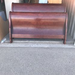 🌹QUEEN SIZE  SOLID WOOD SLEIGH BED FRAME🌹