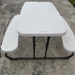 Kid Table 