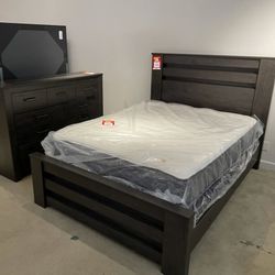 BRINXTON CHARCOAL PANEL BEDROOM SET