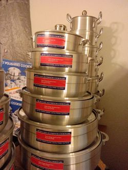 Set polishing cookware