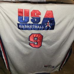 Vintage Champion USA Basketball Jersey 1992- Michael Jordan #9 Size 56