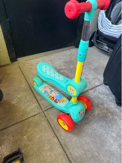 Kids scooter