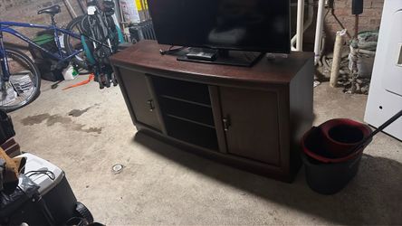 Tv stand