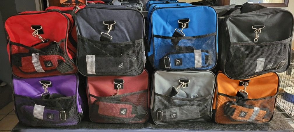 Everest Duffle Bags 25.00