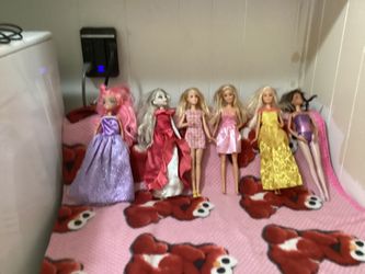Barbie Dolls Lot Of 40 