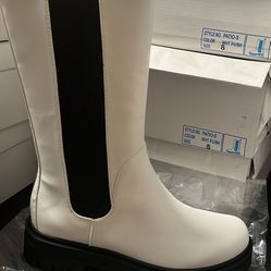 Women White And Black Boots