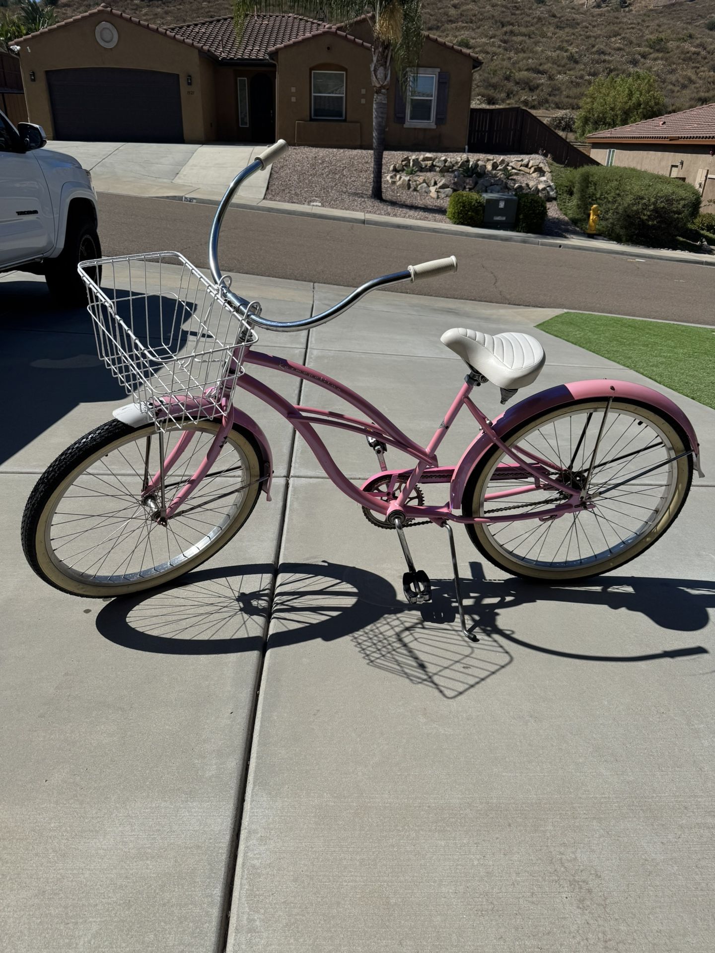 Women's 26” Kustom Kruiser “Cosmopolitan” Beach Cruiser for Sale