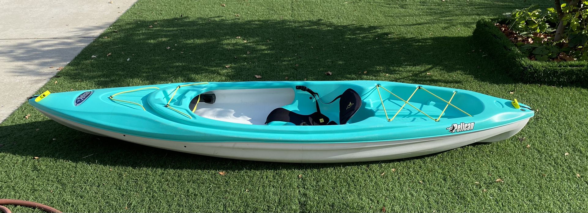 Pelican Sit-Inside Kayak w/ paddle 10 Feet Long