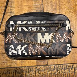 Multicolor Michael kors crossbody purse 
