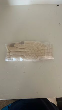 Women’s Winter Cream Color Gloves