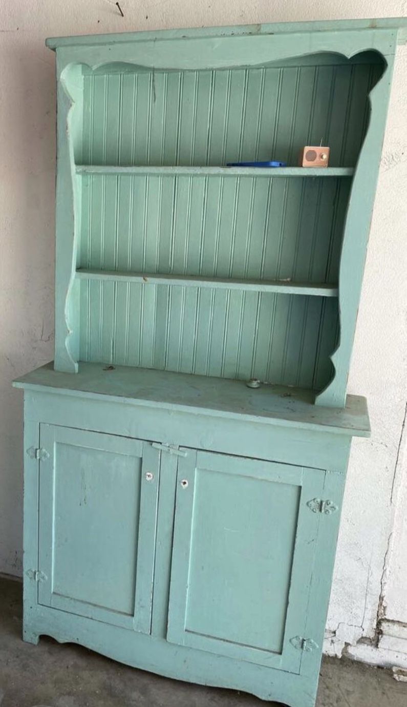 Chalk Painted Shabby Chic Cabinet And Hutch