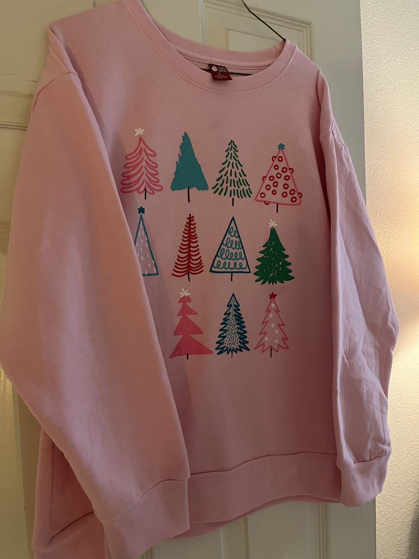 Ladies Crewneck Pink Christmas Tree Sweetheart