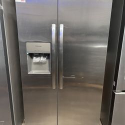 New Frigidaire 36” Side By Side Refrigerator 