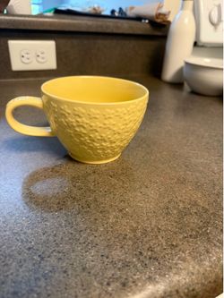 Daisy tea cup