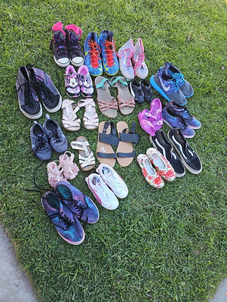 Lot Of Shoes Nike Converse Van Birkenstock 