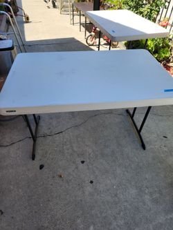 Lifetime 4 foot wide by 30 in heavy duty commercial tables