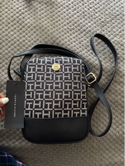 Tommy Hilfiger crossover bag