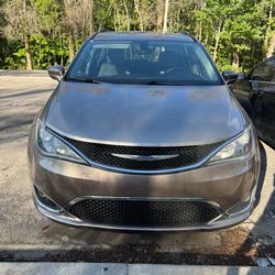 2018 Chrysler Pacifica