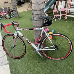 Trek 2300 SLR Alpha Series 