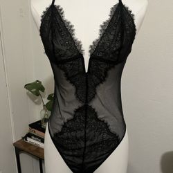 VS Black Sheer Floral Lace Teddy Thong Bodysuit Halter Top size Med NWT