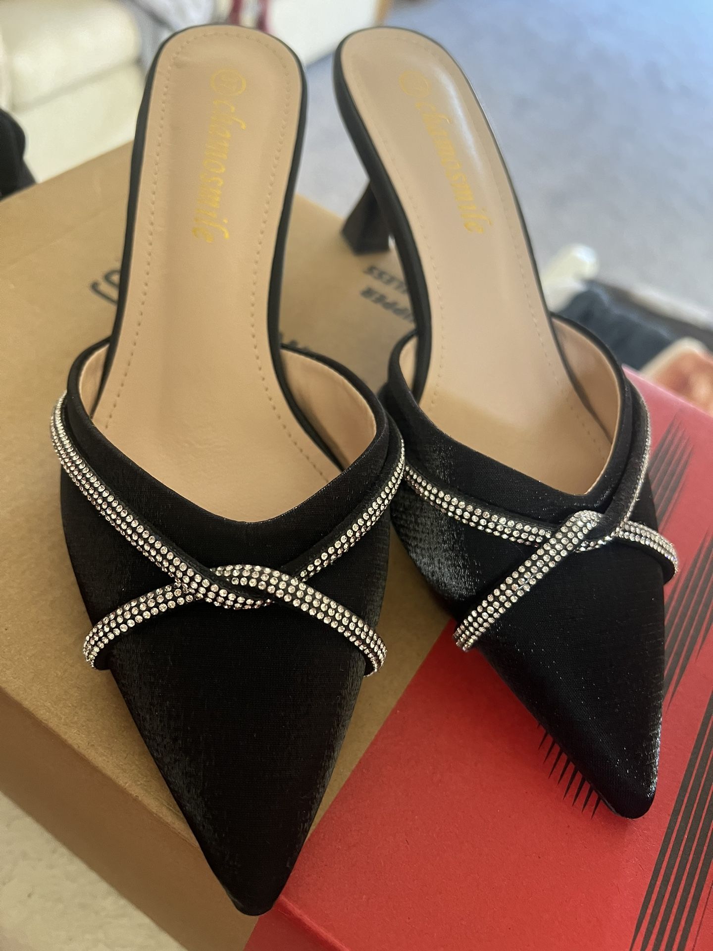 New Size 37 Heels $15