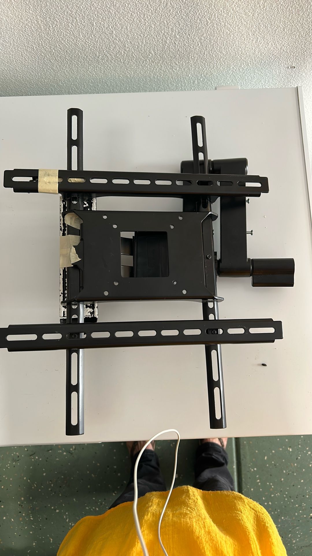 Tilting Wall Mount 