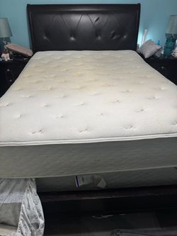 Queen Bed