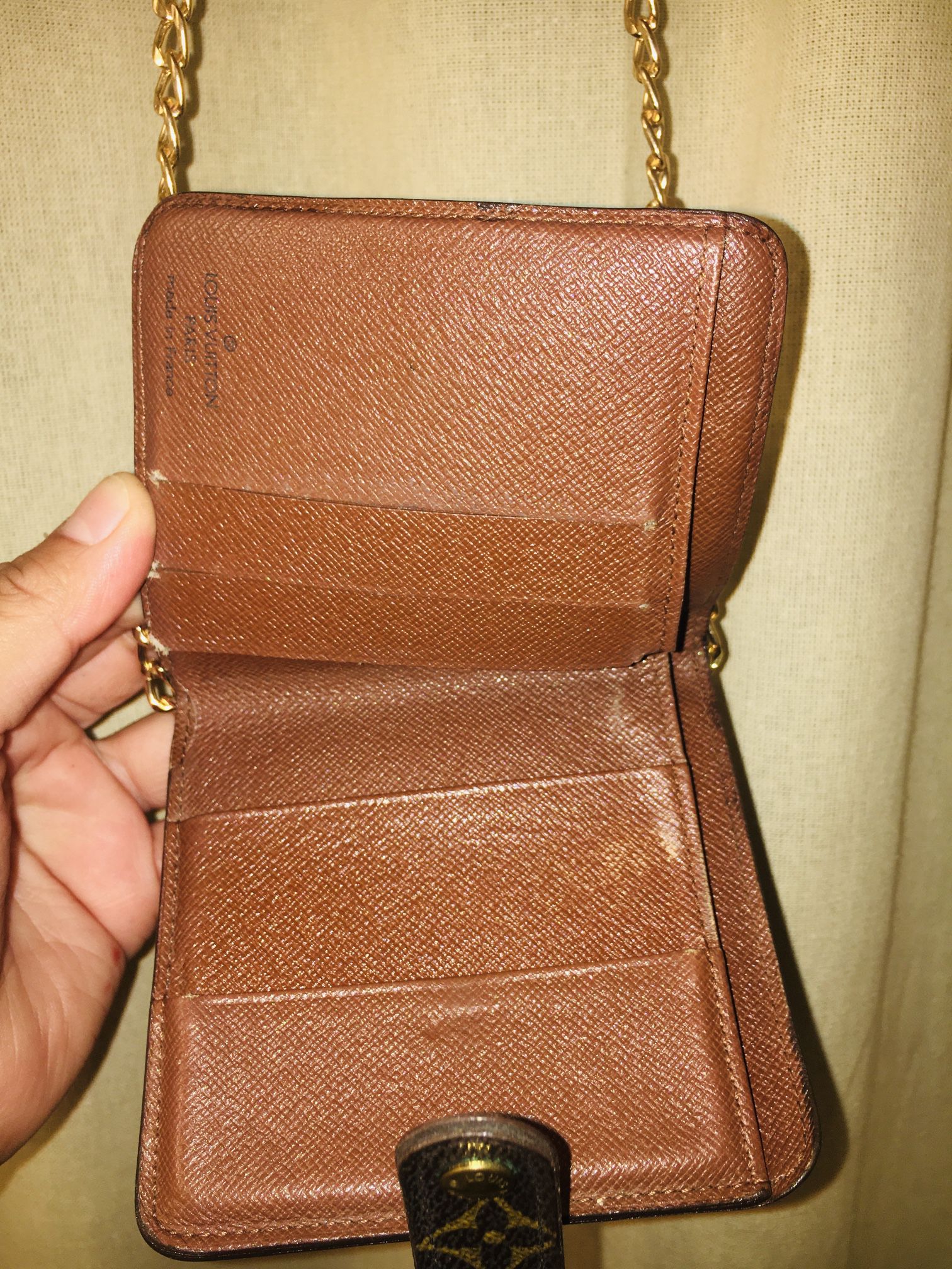 Louis Vuitton Zipped Card Holder for Sale in Hillsboro, OR - OfferUp