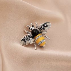 Bumble Bee Brooch Pin
