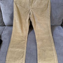 Brand New Women’s Levi’s Corduroy Pants Size 33x30