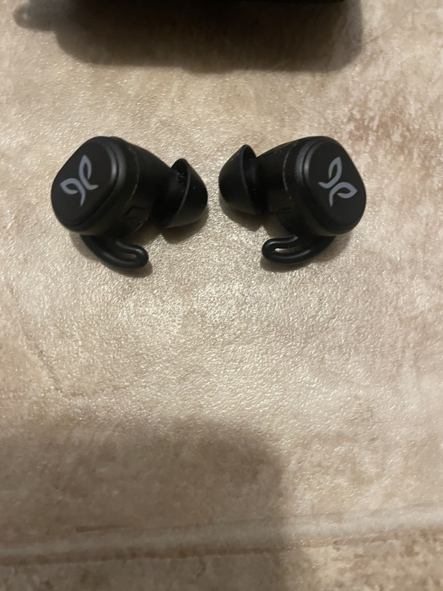 JAYBIRD VISTA SPORT EARBUDS, LIKE NEW!