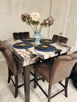 Kitchen Table With Four Chairs!