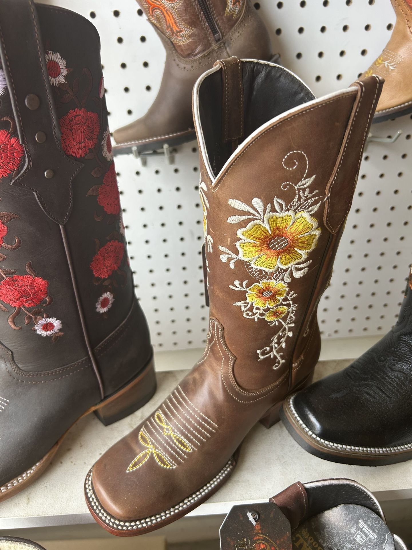 Female Boot 4