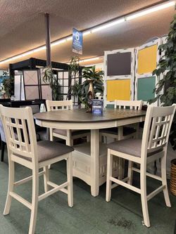 🔥Flash Deal🔥Brand New 5pc Oval Counter Height Dining Set $599, Delivery Available.
