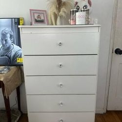 White Dresser With Crystal Knobs 