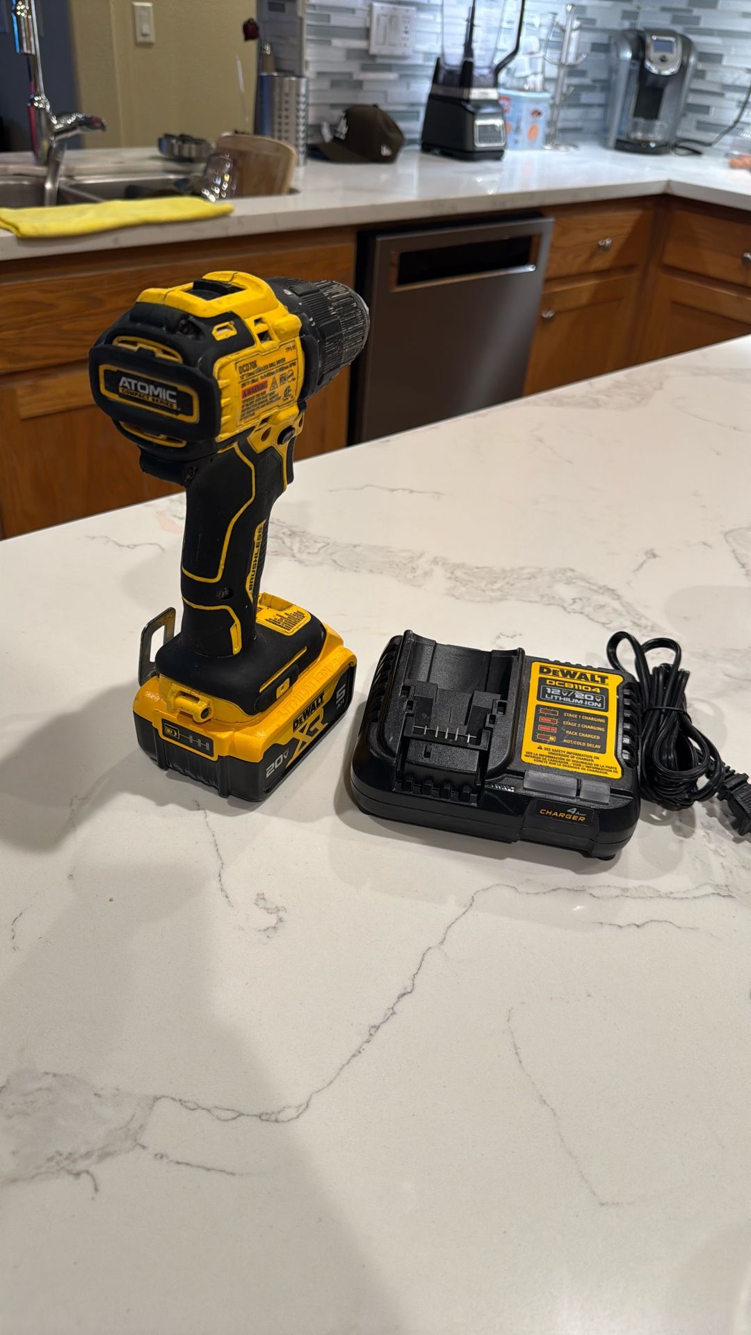 Dewalt Brushless 20v With 5 Ah Battery & Charger