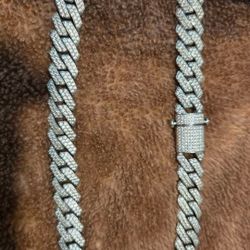 Moissonite Cuban Chain