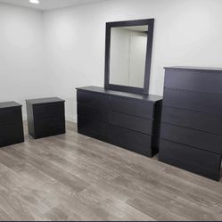 Dresser Whit Mirror, Chest And 2 Nightstands - Cómoda Con Espejo , Gavetero Y 2 Mesitas De Noche 