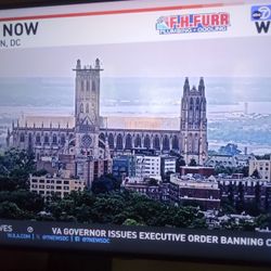 73" MITSUBISHI 1080P DIGITAL LASER PROJECTION TV WITH REMOTE AND HDMI PORTS $300 FINAL PRICE 