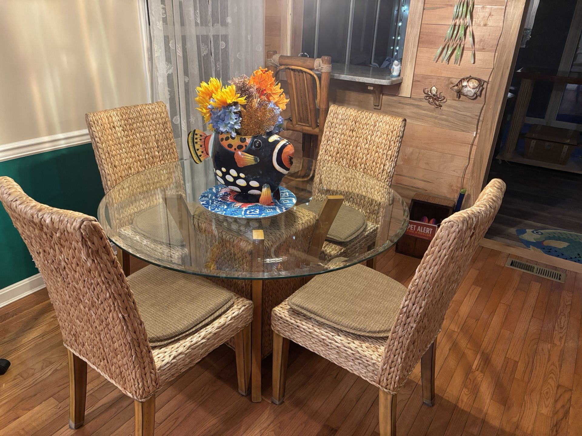 48” Round Glass top Dining Room Table And 4 Chairs