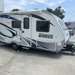 2017 lancer 1575 travel trailer