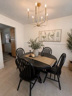 Dining table and 4 chairs