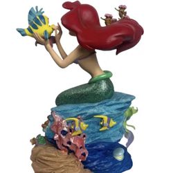 Little mermaid figurine 