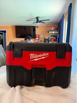 Milwaukee 2‑Gallon Wet/Dry Vac – For Parts – $45