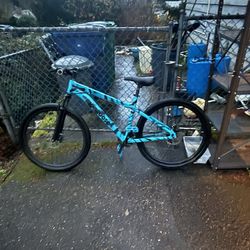 Mongoose Grafton Mountain Bike 27.5