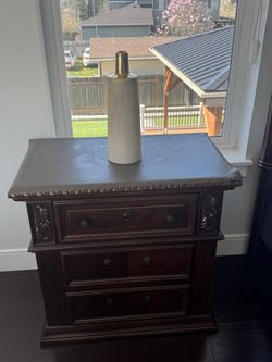 Night stand