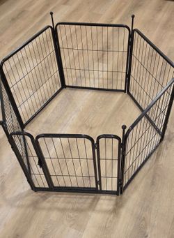 Heavy Duty Playpen / Pet Fence