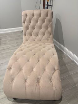 Tufted Velvet Chaise Lounge